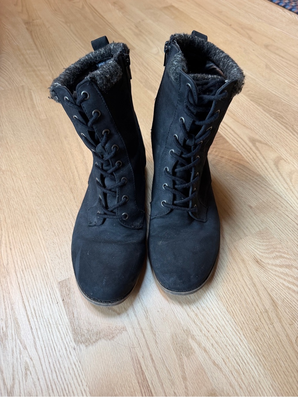 Women's Black Faux Fur Lace-Up Ankle Boots